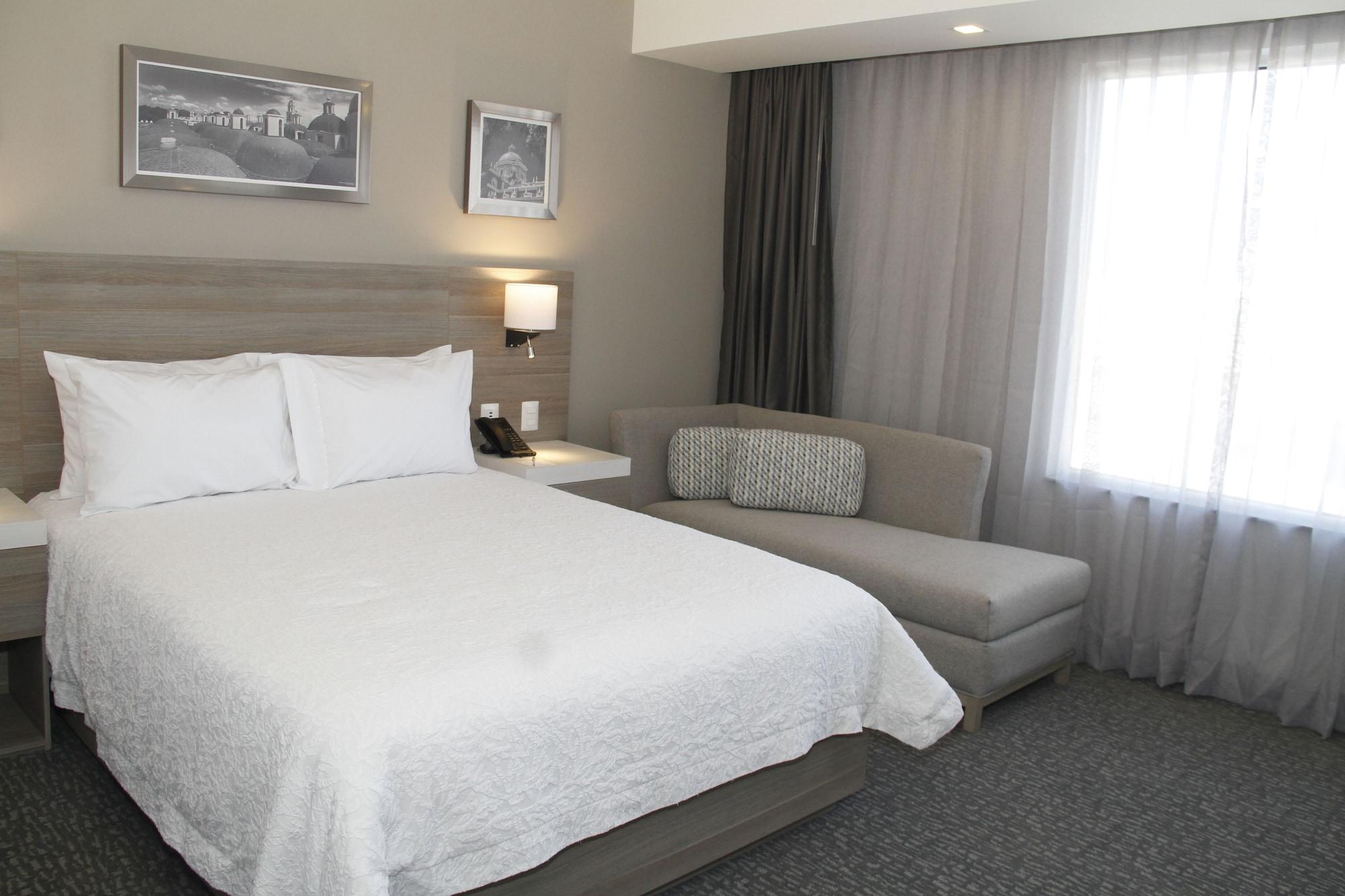 Hampton Inn&Suites By Hilton Heroica Puebla de Zaragoza Exterior foto